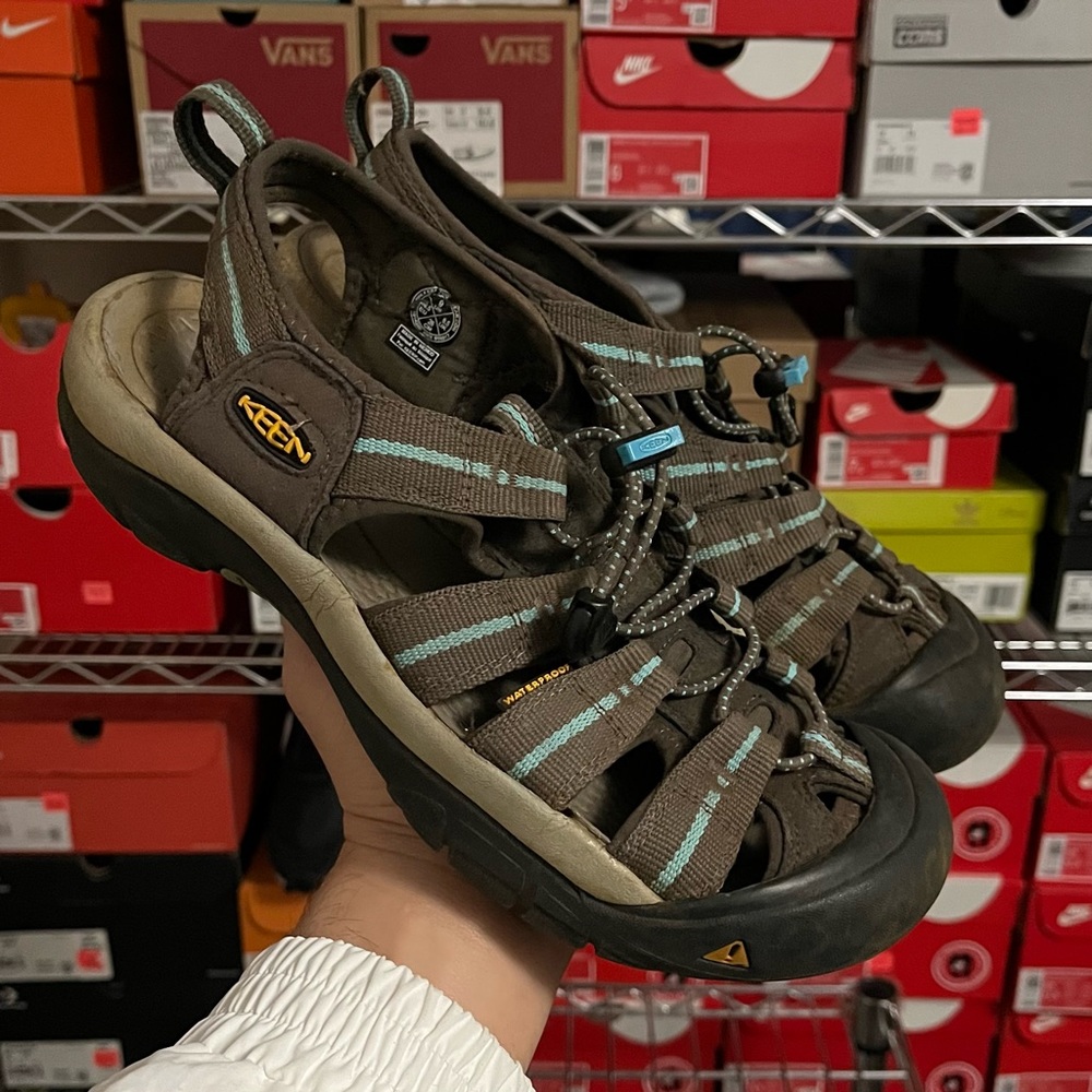 Keen Sandals Newport H2 Waterproof Women's Size 9